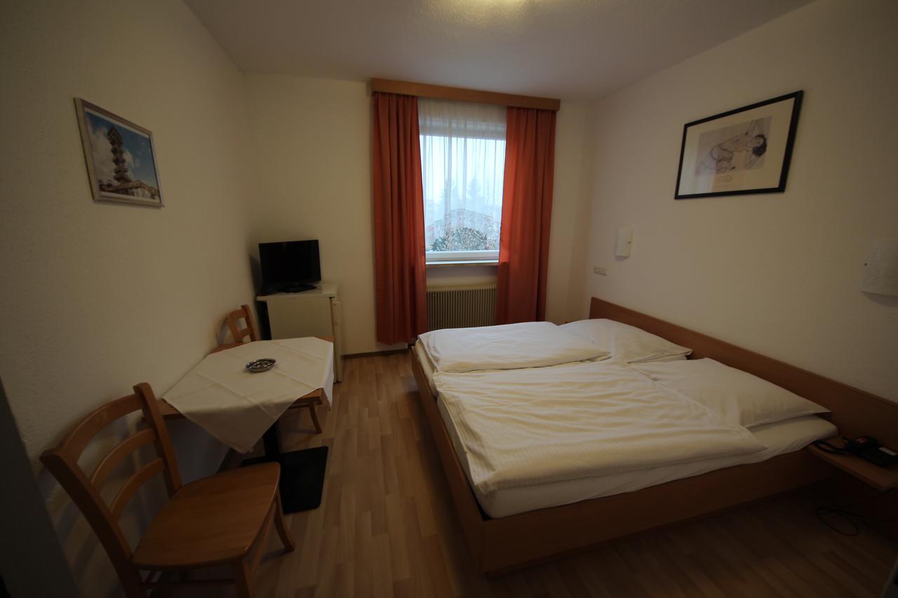 Hotel Kleinmuenchen Linz Exterior photo