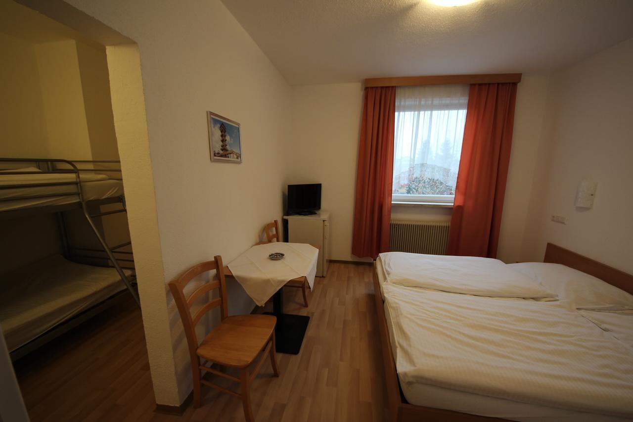 Hotel Kleinmuenchen Linz Exterior photo
