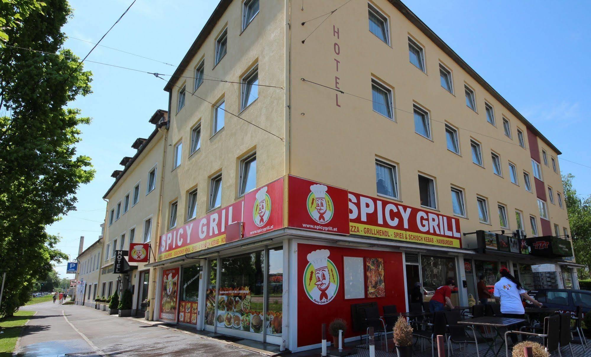 Hotel Kleinmuenchen Linz Exterior photo